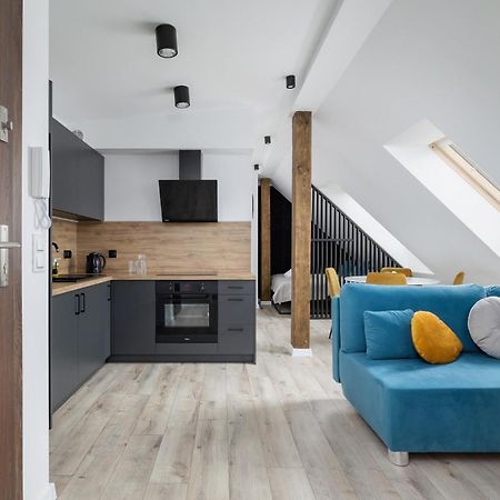Cosy Apartments Kosciuszki Near The Main Train Station By Noclegi Renters カトヴィツェ エクステリア 写真