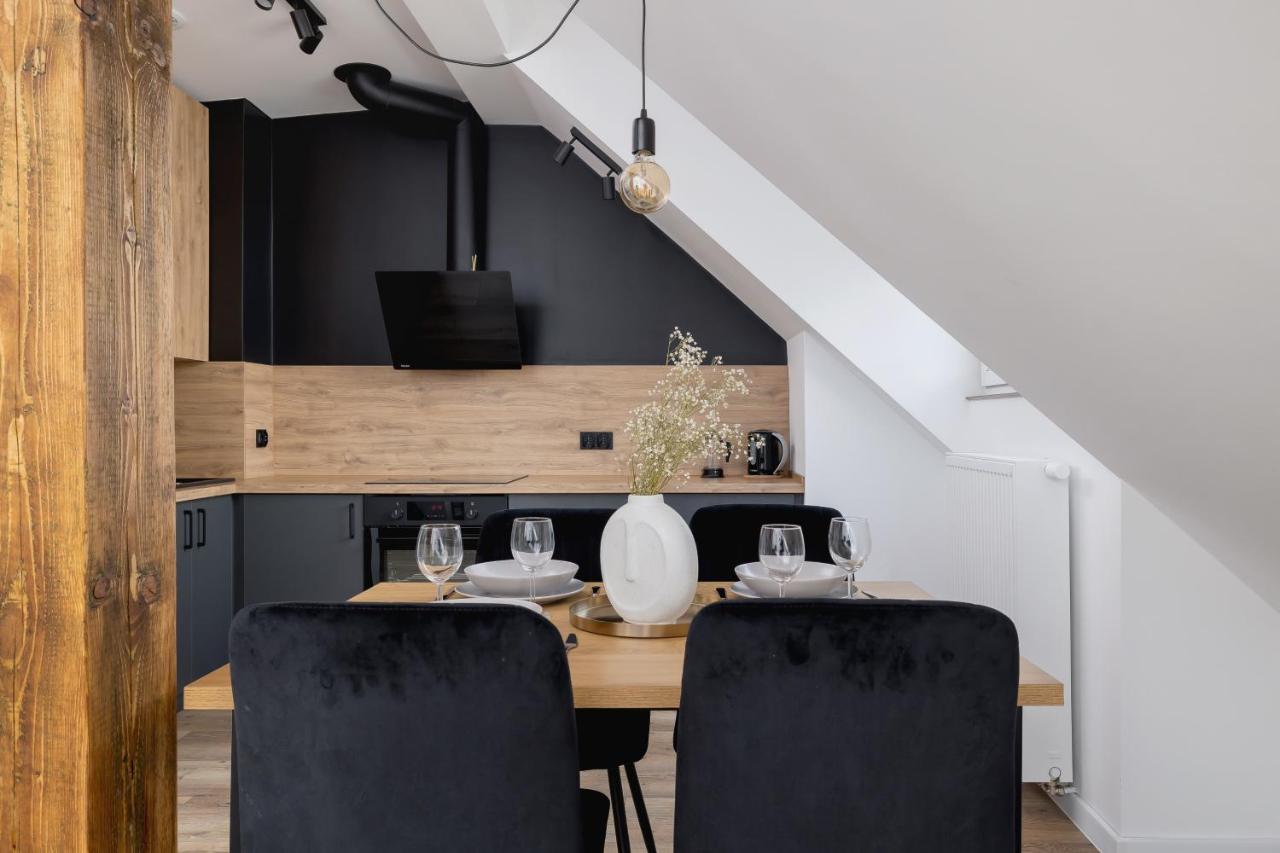 Cosy Apartments Kosciuszki Near The Main Train Station By Noclegi Renters カトヴィツェ エクステリア 写真