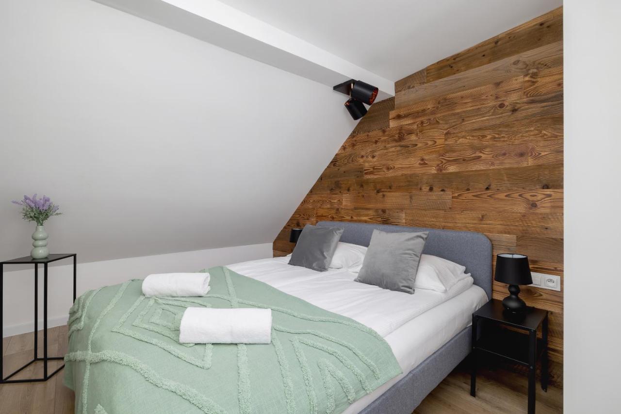 Cosy Apartments Kosciuszki Near The Main Train Station By Noclegi Renters カトヴィツェ エクステリア 写真