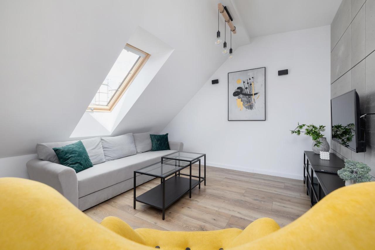 Cosy Apartments Kosciuszki Near The Main Train Station By Noclegi Renters カトヴィツェ エクステリア 写真