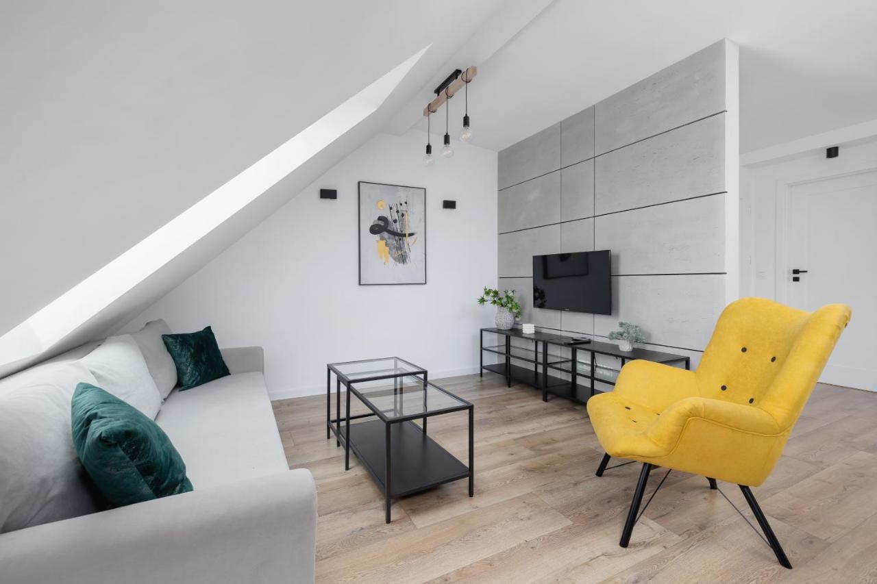 Cosy Apartments Kosciuszki Near The Main Train Station By Noclegi Renters カトヴィツェ エクステリア 写真