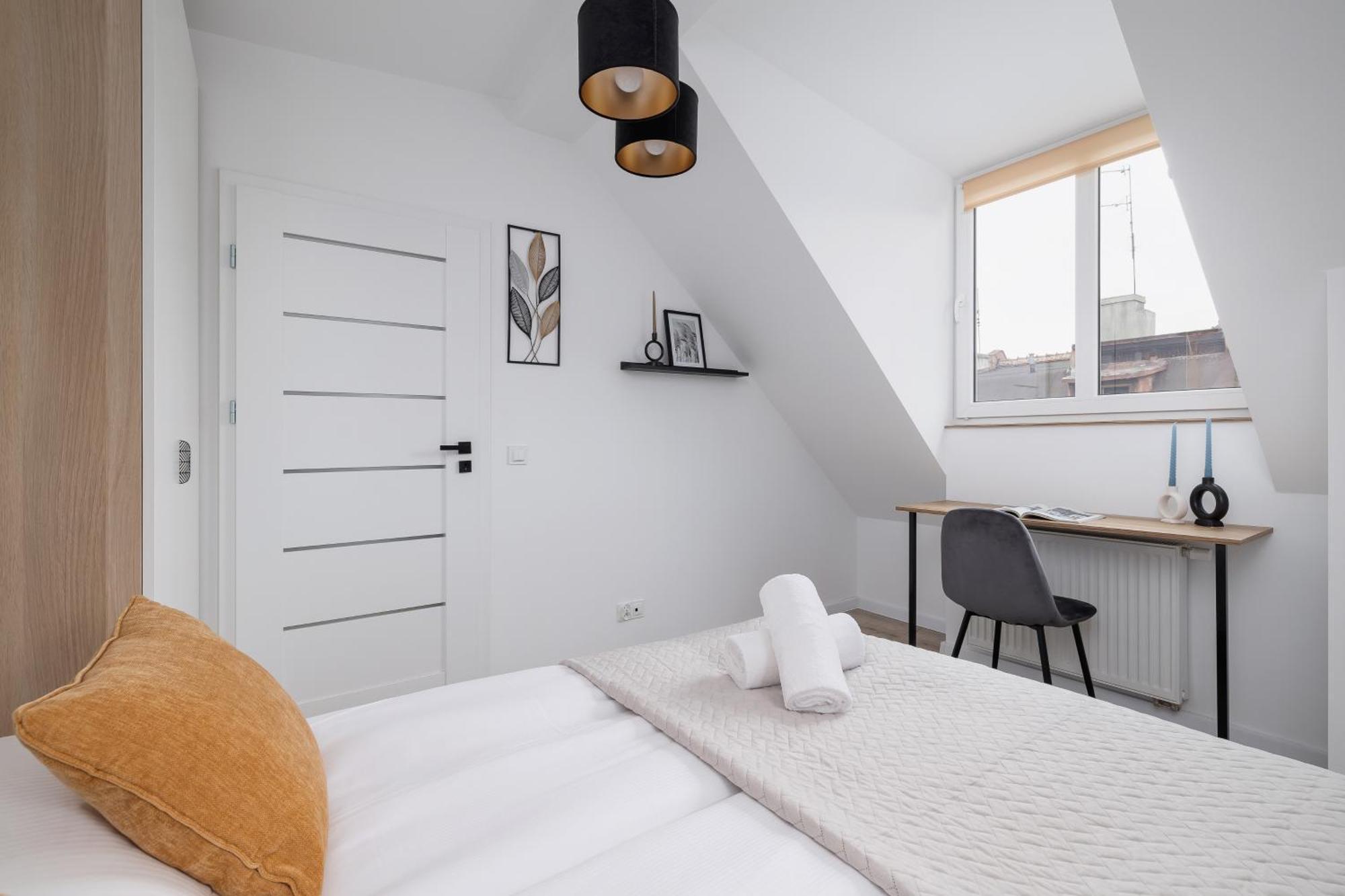 Cosy Apartments Kosciuszki Near The Main Train Station By Noclegi Renters カトヴィツェ エクステリア 写真