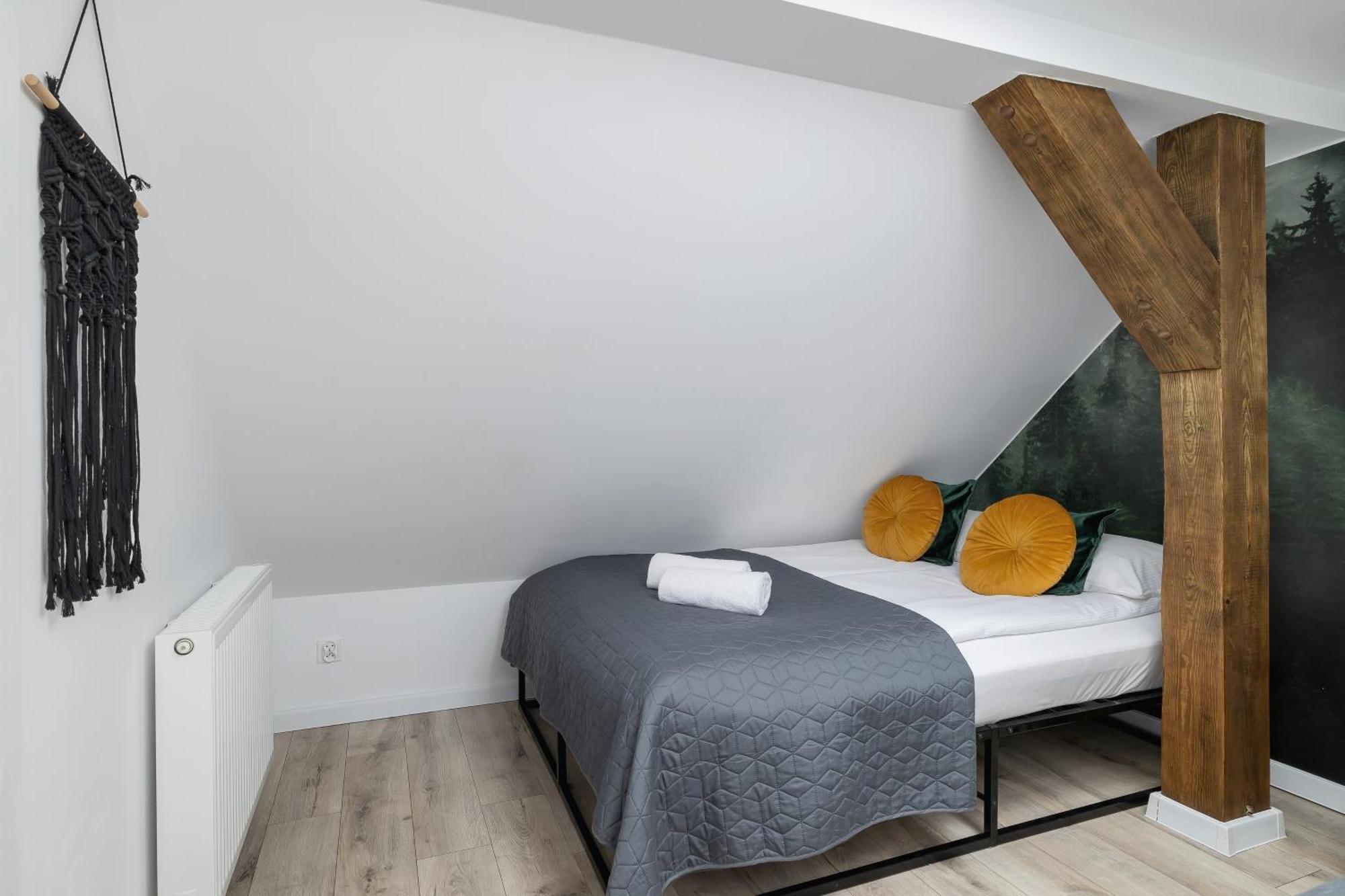 Cosy Apartments Kosciuszki Near The Main Train Station By Noclegi Renters カトヴィツェ エクステリア 写真